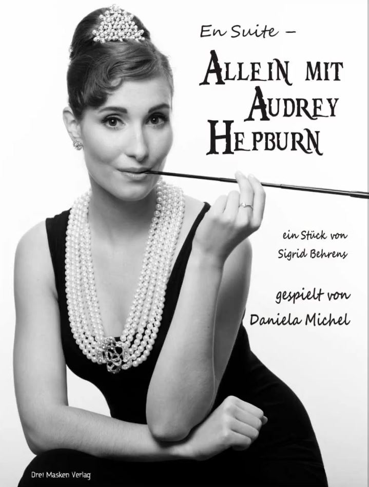 Daniela Michel als Audrey Hepburn